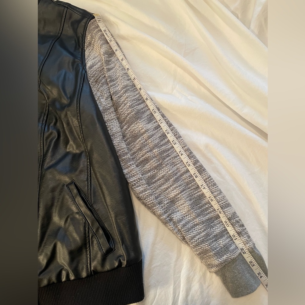 Torrid Lightweight Jacket With Removable Hood - image 5